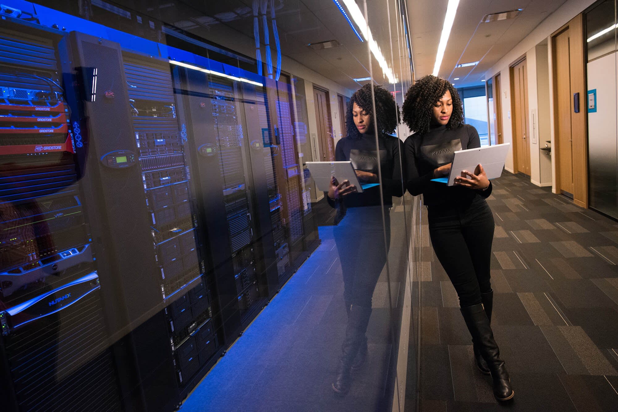 Jagoan Hosting Increased a CSAT Score to 93% by Implementing Powerful Workflows 